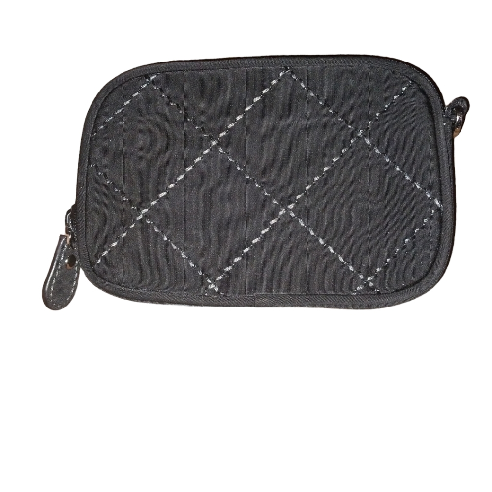 Vera Bradley Quilted wallet/pouch/wristlet Color - Black